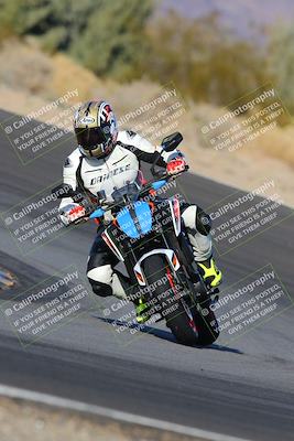 media/Dec-18-2022-SoCal Trackdays (Sun) [[8099a50955]]/Turn 10 (140pm)/